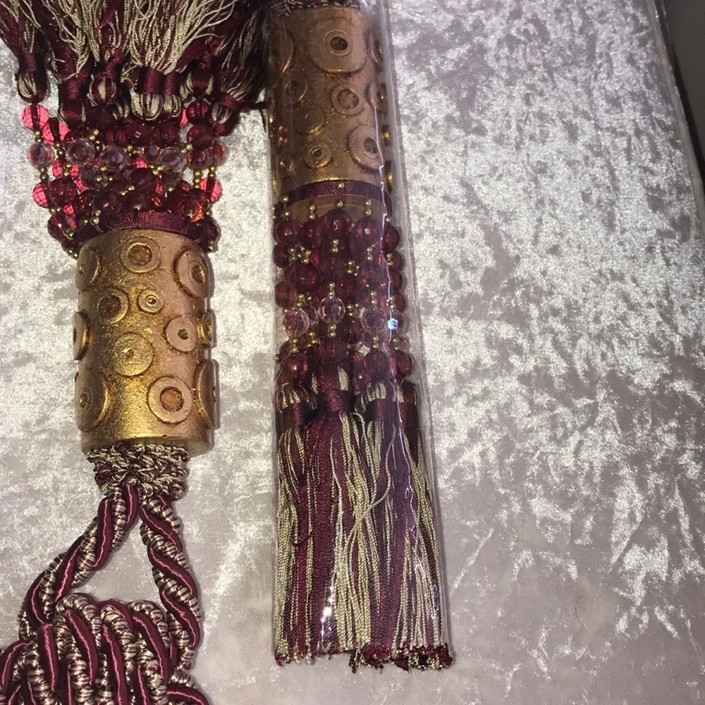NWT Decorative custom curtain tiebacks (set of two)